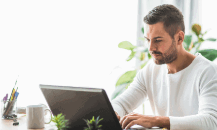 Internal Linking vs. External Linking: Striking the Right Balance
